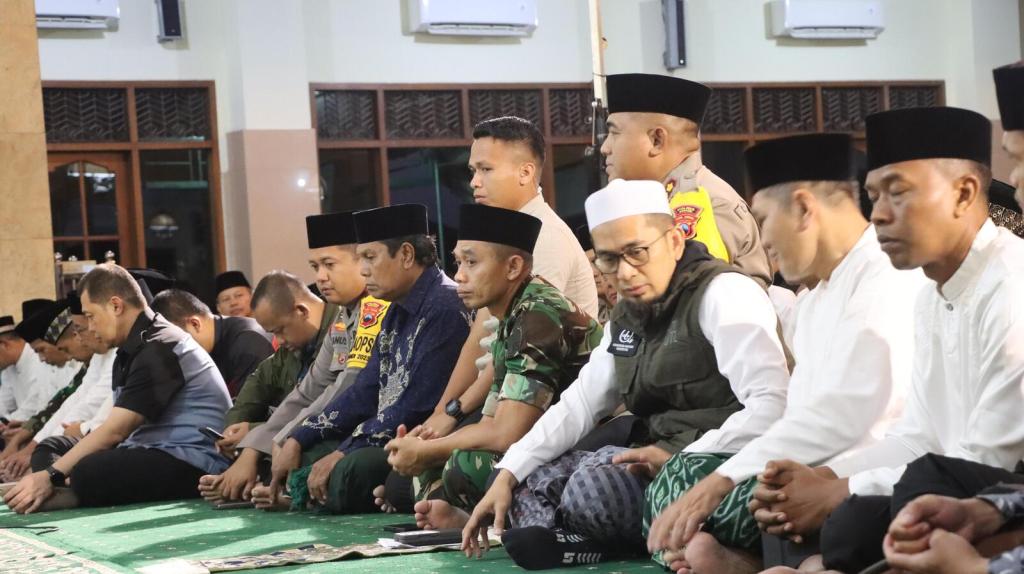 Ustadz Adi Hidayat Safari Dakwah Kamtibmas Di&nbsp;Wonogiri
