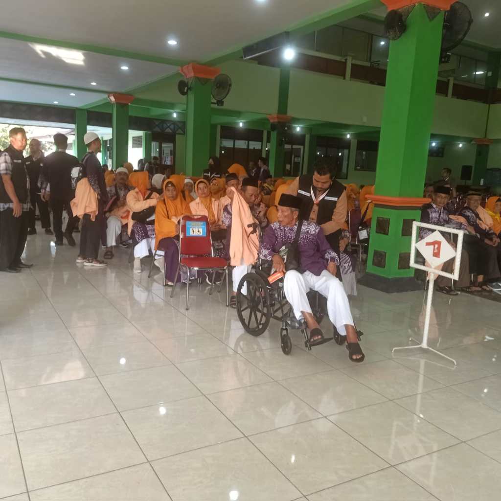 Minggu Siang, JCH Temanggung Diberangkatkan Dan Nikmati Makkah Route&nbsp;Pertama