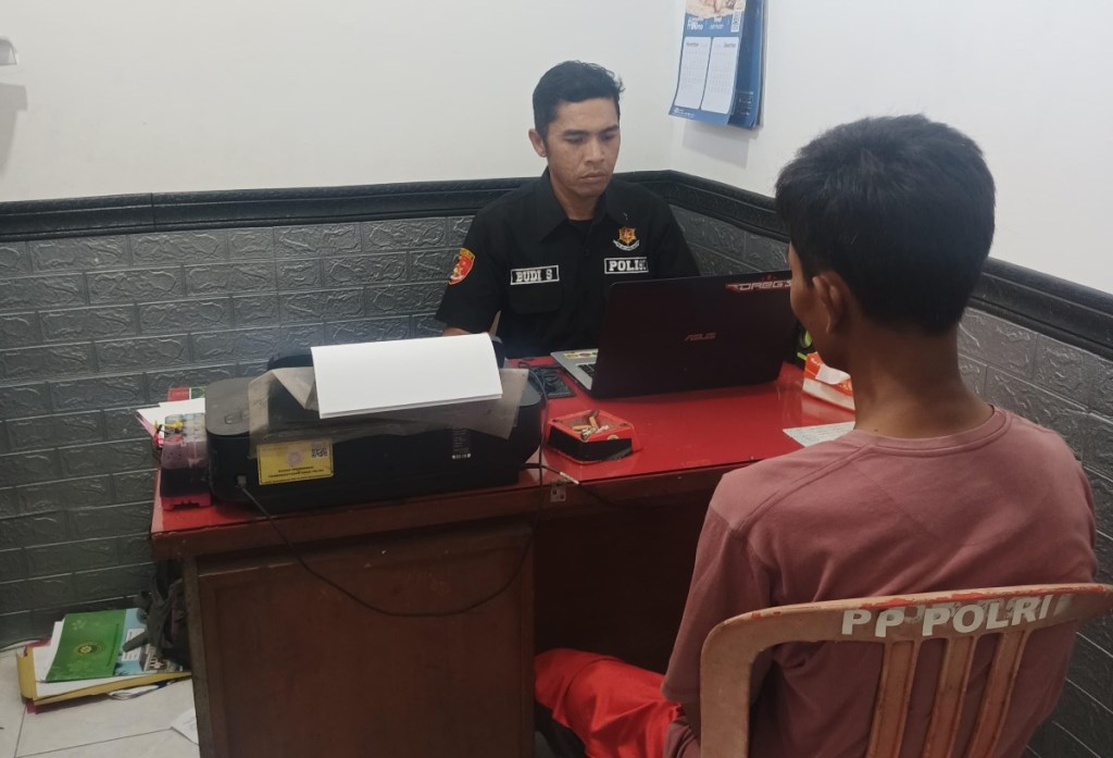 Ditinggal Tasyakuran, Tetangga Di Talunombo Baturetno Nekat Rusak Kunci Pintu. Ditangkap&nbsp;Dech