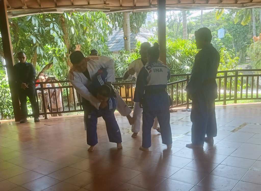 Jaksa Agung Tinjau Atlet Pelatnas Di&nbsp;Karanganyar