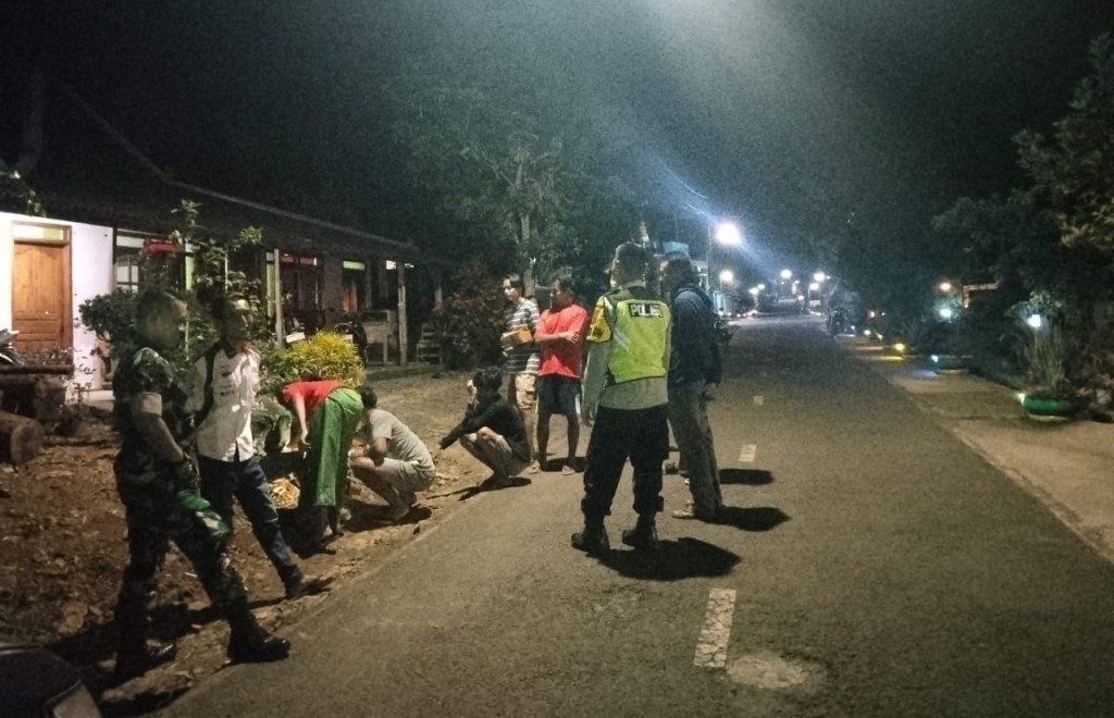 Wujudkan Wilayah Aman Dan Kondusif, Personel TNI Polri Muter Patroli Malam&nbsp;Bersama