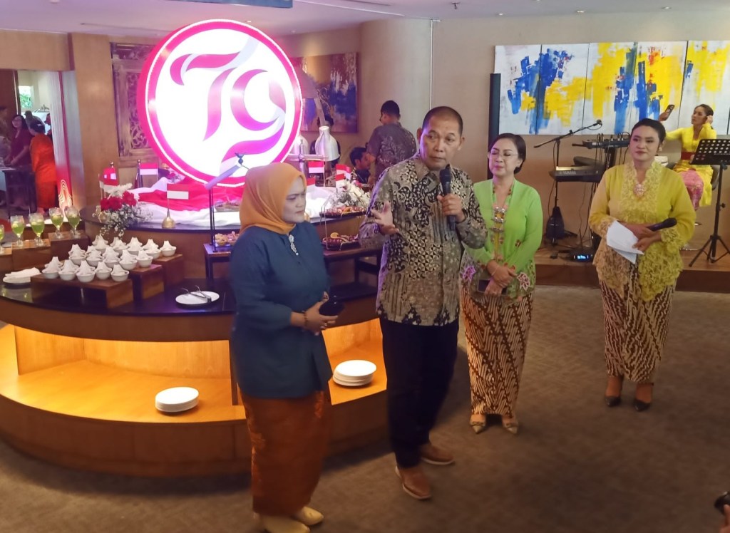 Hari Kebaya Nasional, Puluhan Perempuan Berlenggang Lenggok Di Hotel Sunan&nbsp;Solo