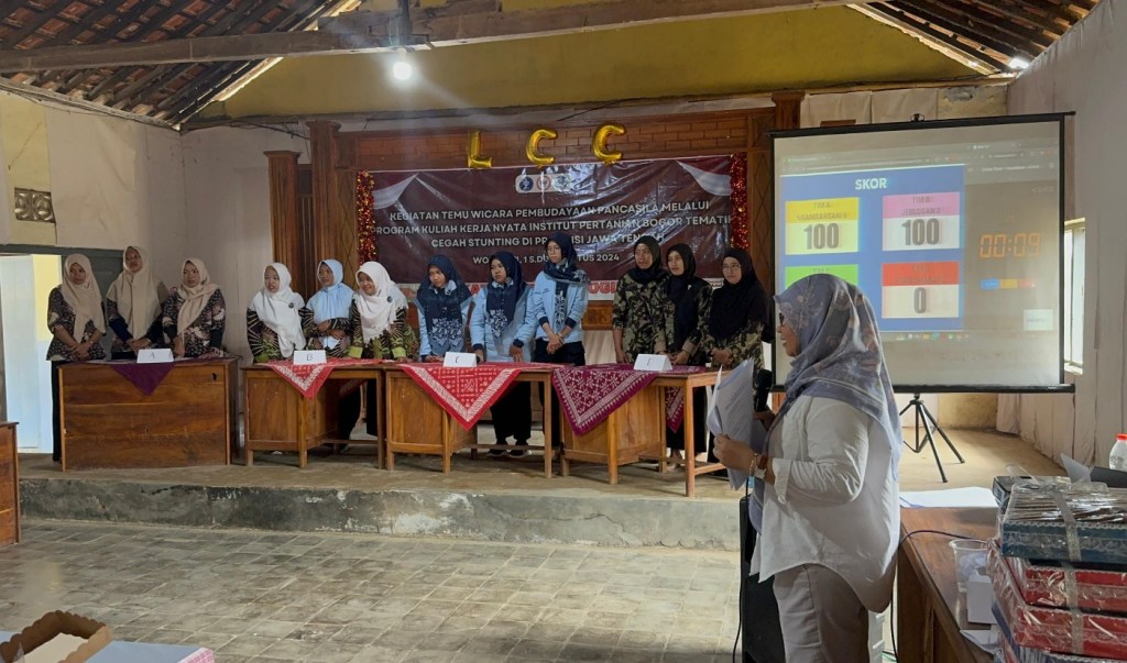 Tingkatkan Kapasitas Kader Posyandu, Mahasiswa KKNT Inovasi IPB Gelar Lomba Cerdas Cermat Se-Kecamatan&nbsp;Karangtengah
