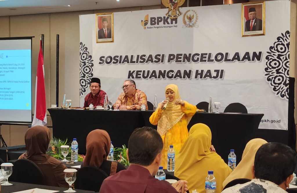 Komisi VIII DPR RI, Endang: Penegakan Hukum Dapat dilakukan Dengan Pemberian Sanksi Kepada PPIU-PIHK Yang&nbsp;Melanggar