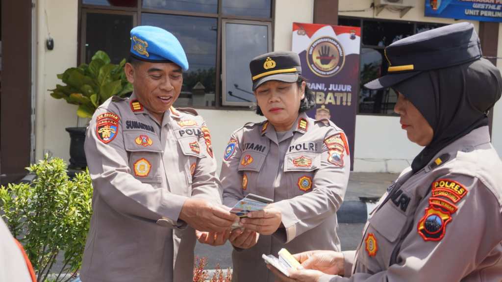 Jaga Profesionalisme Dan Integritas, Polwan Polres Wonogiri Jalani&nbsp;Gaktiplin