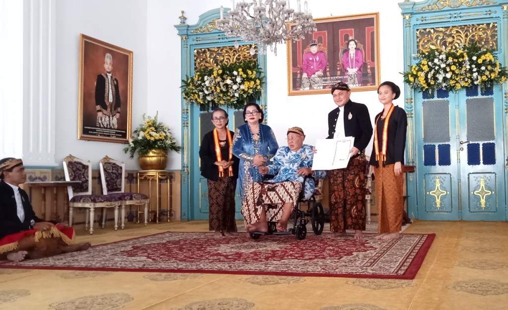 Keraton Surakarta Gelar Gerebeg Mulud Dan Memberi Kekancingan Pada Pemerhati&nbsp;Budaya